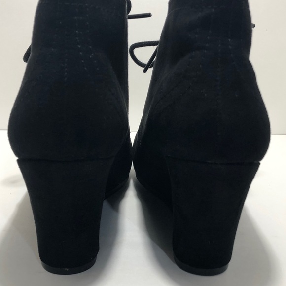 COPY - Booties black NIB size 7W ! - Picture 4 of 7